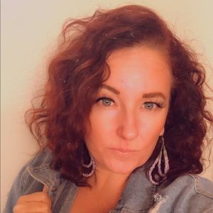 Meet your Posher, Cherie